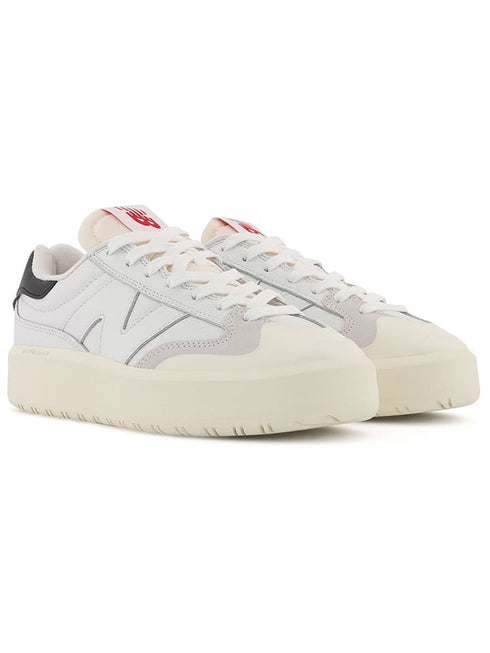 New Balance Leather Sneaker "302" White Women