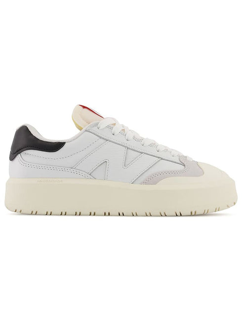 New Balance Leather Sneaker "302" White Women